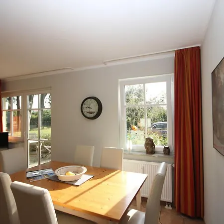 Muster Apartment *